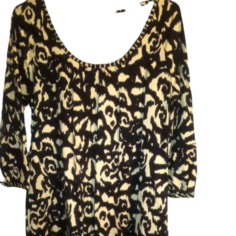 DKNY 3/4 sleeve navy and white mini dress.  Large